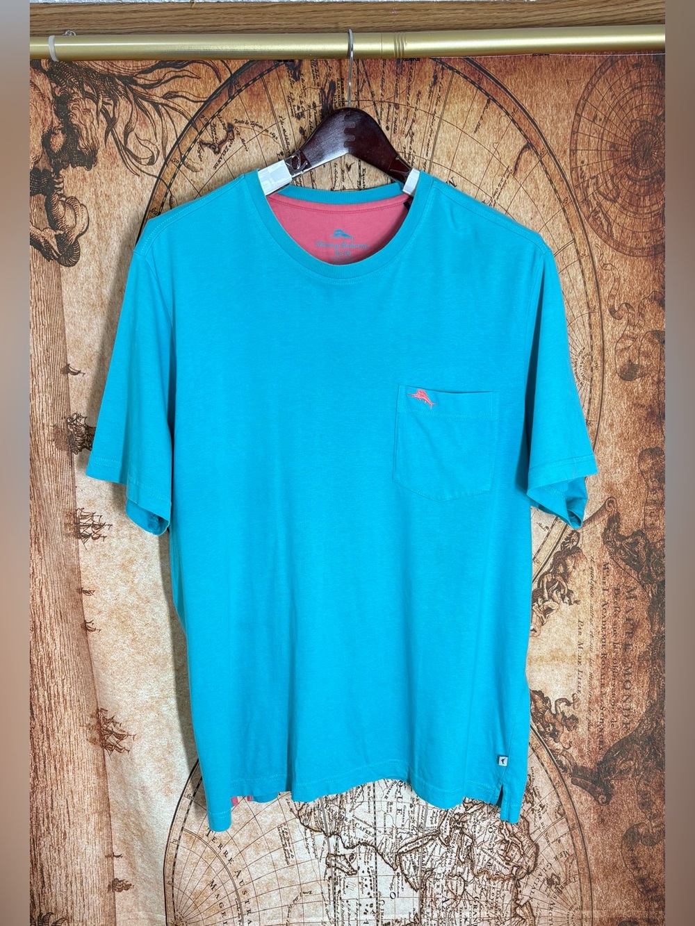 Mens XL Tommy Bahama Bali Skyline Classic T-Shirt Embroidered Pocket Coral Color